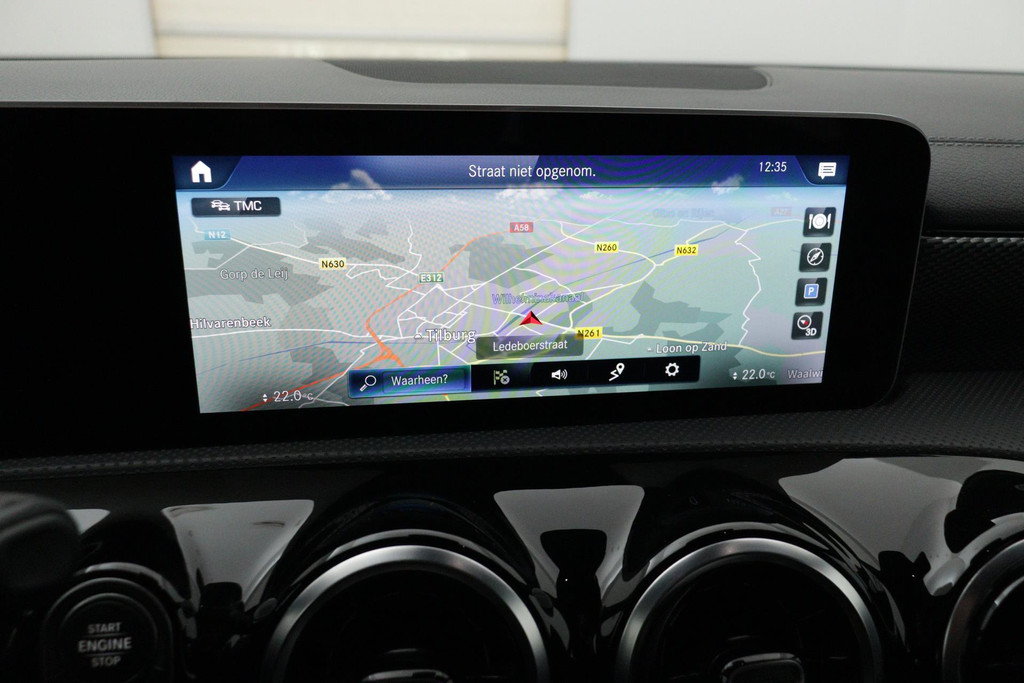 
Benz CLA-Klasse Shooting Brake 180 Business Solution Luxury vol									