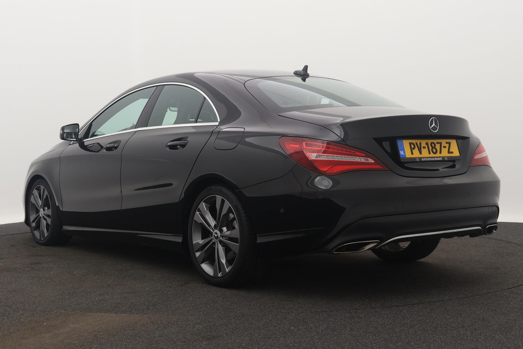 
Benz CLA-Klasse 180 Business Solution(NL-auto, Goed OnderH, Navi Groot, StoelV, Cruise Con, Sportstoelen, Etc) vol									
