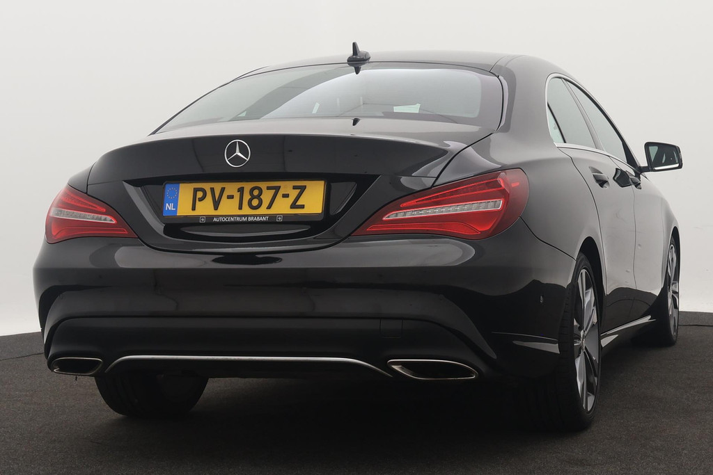 
Benz CLA-Klasse 180 Business Solution(NL-auto, Goed OnderH, Navi Groot, StoelV, Cruise Con, Sportstoelen, Etc) vol									