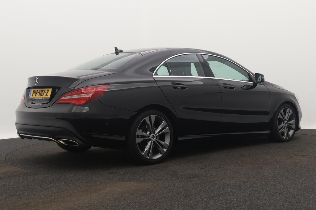 
Benz CLA-Klasse 180 Business Solution(NL-auto, Goed OnderH, Navi Groot, StoelV, Cruise Con, Sportstoelen, Etc) vol									