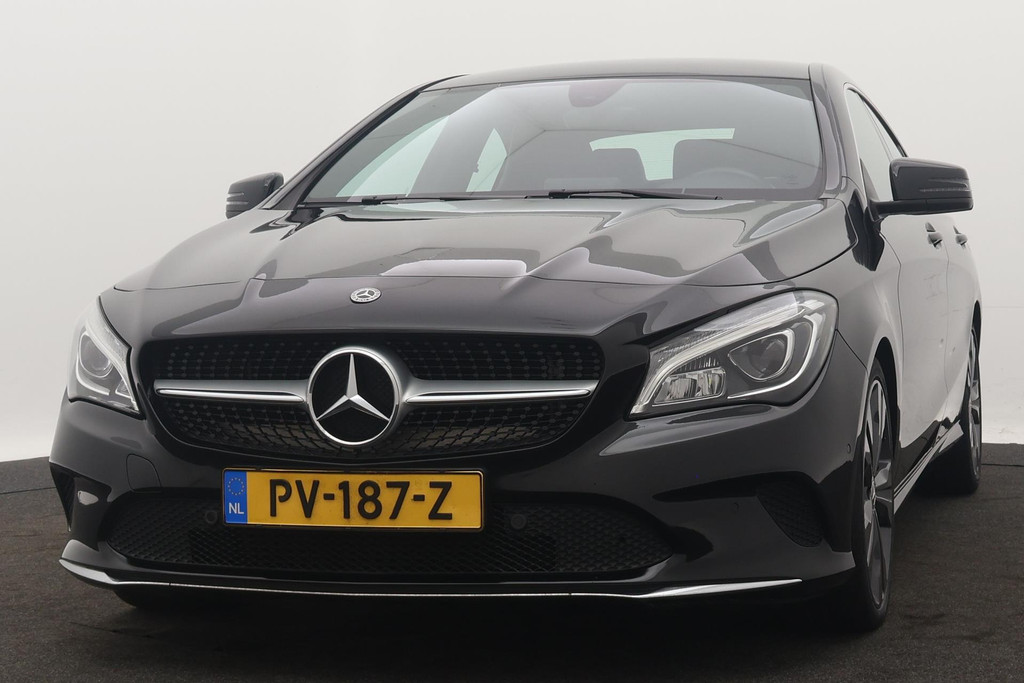 
Benz CLA-Klasse 180 Business Solution(NL-auto, Goed OnderH, Navi Groot, StoelV, Cruise Con, Sportstoelen, Etc) vol									