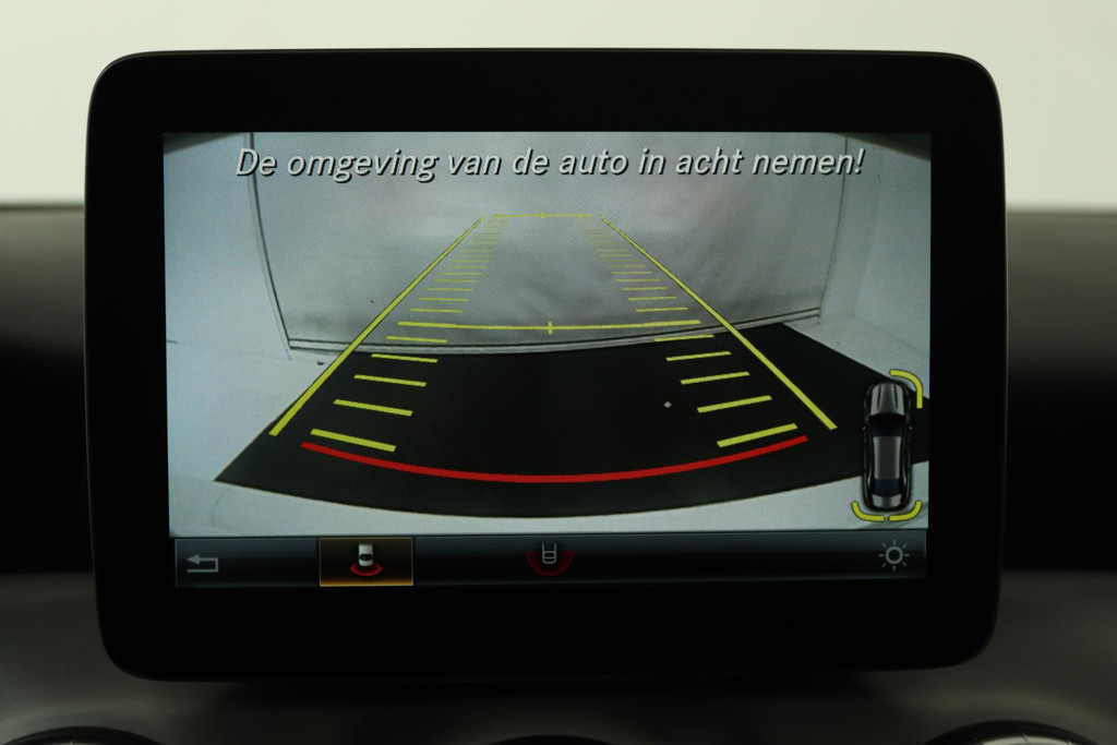 
Benz CLA-Klasse 180 AMG Night Edition Plus (PANORAMADAK, ACHTERUITRIJCAMERA, STOELVERWARMING, NAVI, GOED ONDERHOUDEN) vol									