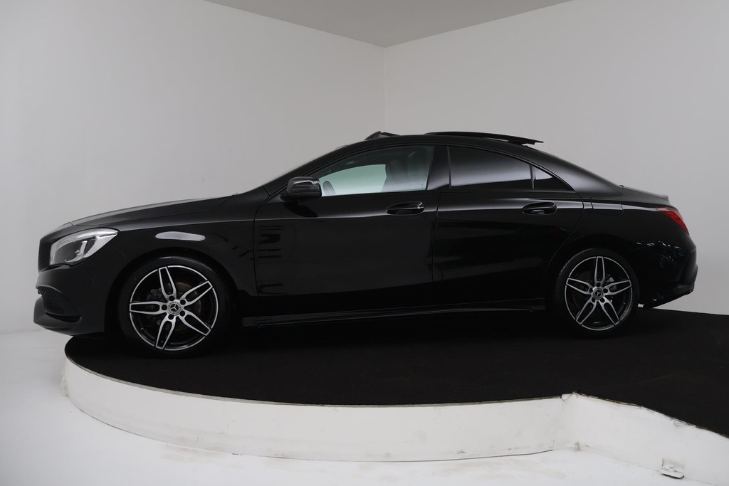 
Benz CLA-Klasse 180 AMG Automaat (PANORAMADAK, TREKHAAK, CAMERA, STOELV, CRUISE, PDC, NL-AUTO, GOED ONDERHOUDEN) vol									