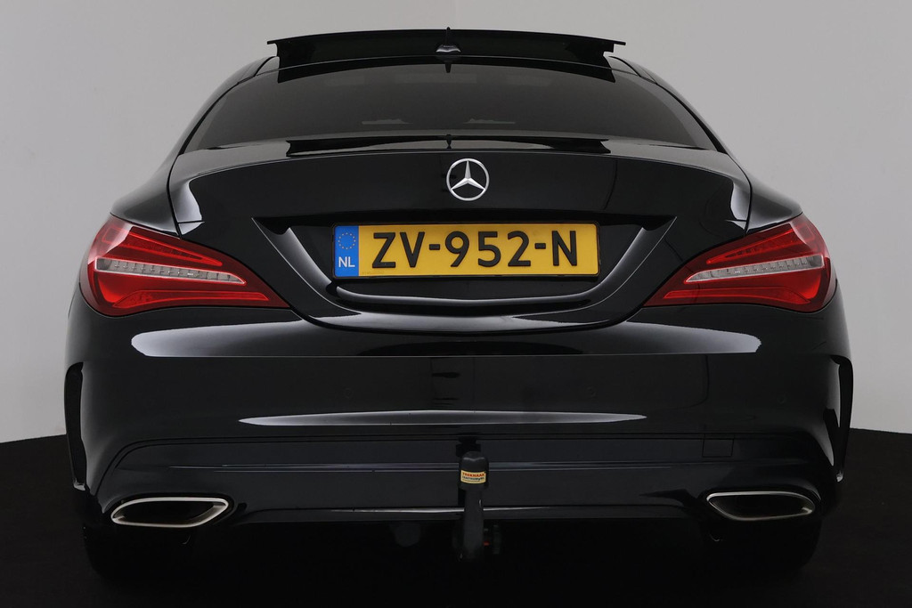 
Benz CLA-Klasse 180 AMG Automaat (PANORAMADAK, TREKHAAK, CAMERA, STOELV, CRUISE, PDC, NL-AUTO, GOED ONDERHOUDEN) vol									