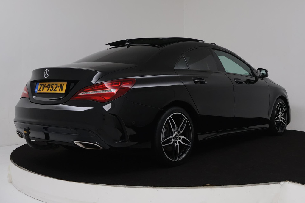 
Benz CLA-Klasse 180 AMG Automaat (PANORAMADAK, TREKHAAK, CAMERA, STOELV, CRUISE, PDC, NL-AUTO, GOED ONDERHOUDEN) vol									