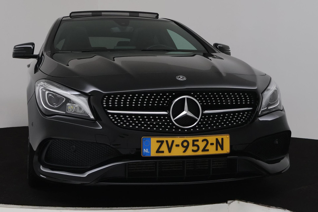 
Benz CLA-Klasse 180 AMG Automaat (PANORAMADAK, TREKHAAK, CAMERA, STOELV, CRUISE, PDC, NL-AUTO, GOED ONDERHOUDEN) vol									