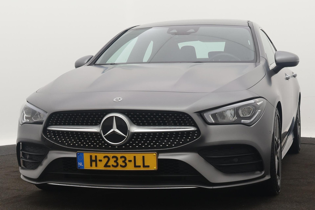 
Benz CLA-Klasse 200 Business Solution AMG !!!AANBIEDING!!! (NL-auto, Pano, Sfeerverlichting, Navi, Camera, StoelV, Etc) vol									