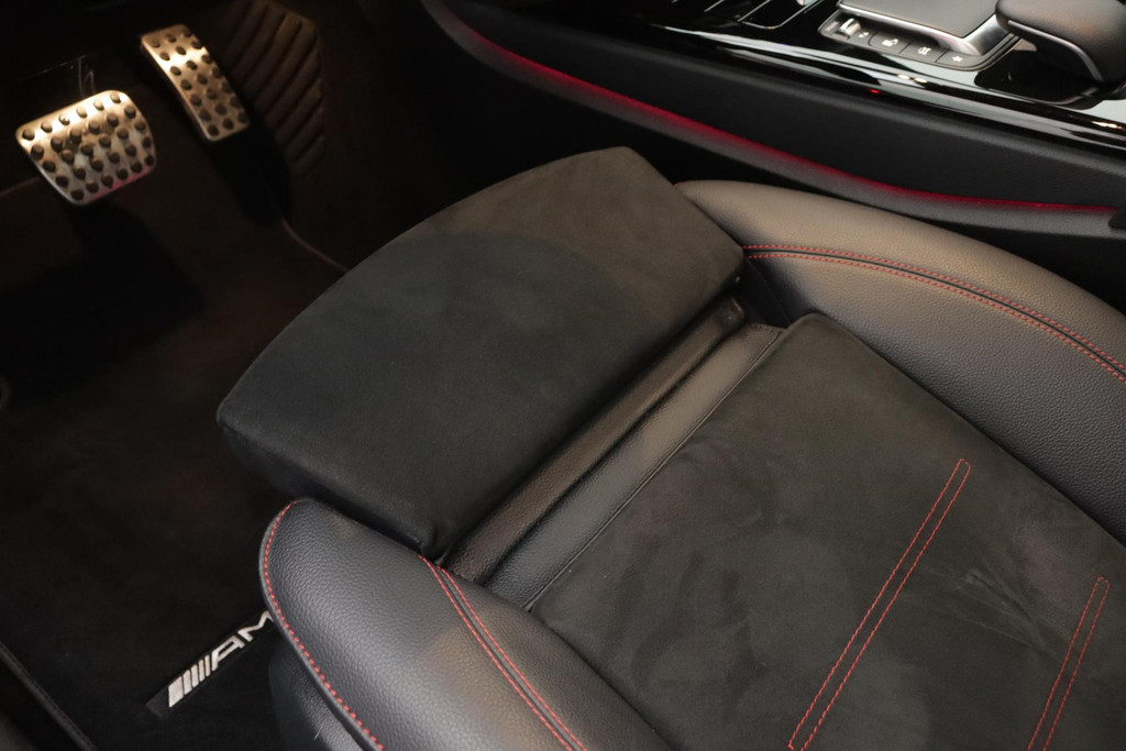 
Benz CLA-Klasse 200 Business Solution AMG !!!AANBIEDING!!! (NL-auto, Pano, Sfeerverlichting, Navi, Camera, StoelV, Etc) vol									