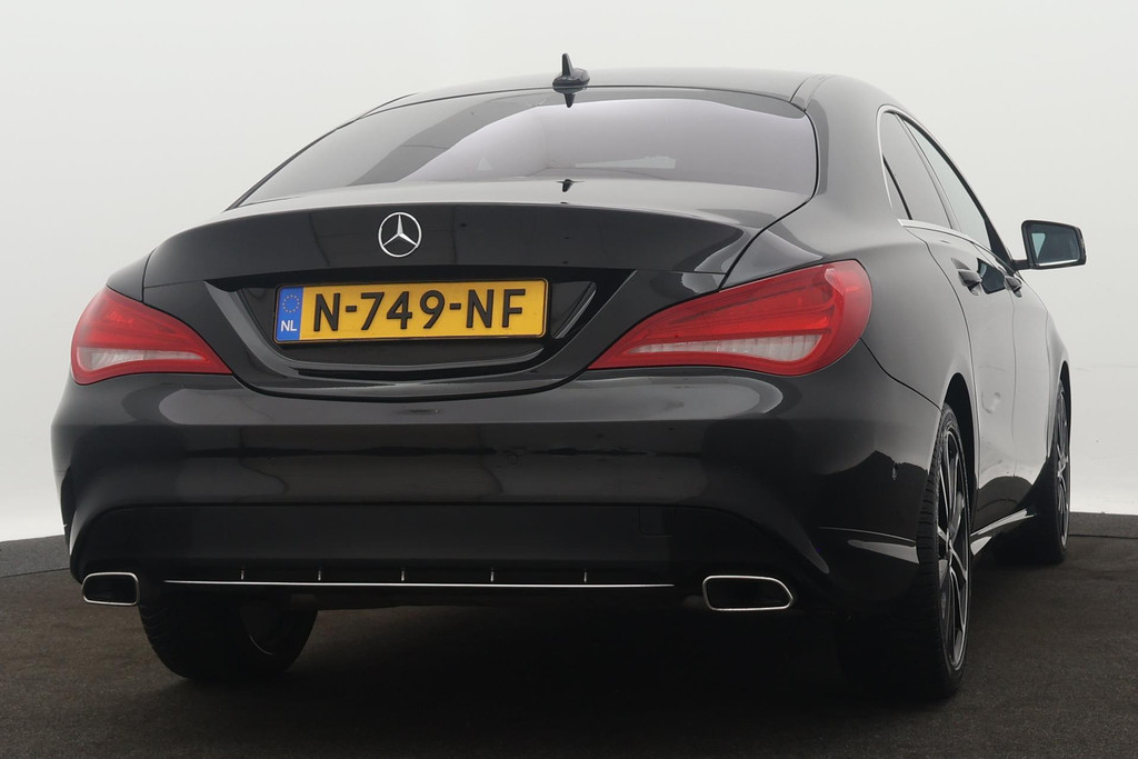 
Benz CLA-Klasse 200 Prestige ( Camera, Automaat, Navi Groot, StoelV, Sportzetels, Climate Control, PDC V+A, Etc) vol									