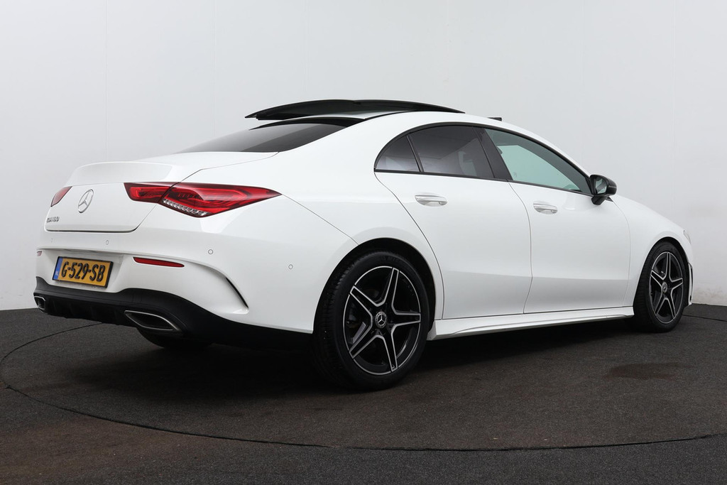 
Benz CLA-Klasse 180 Business Solution AMG Automaat (Pano, Navi, Camera, Cruise, SfeerV, NL-auto, Goed Onderhouden) vol									