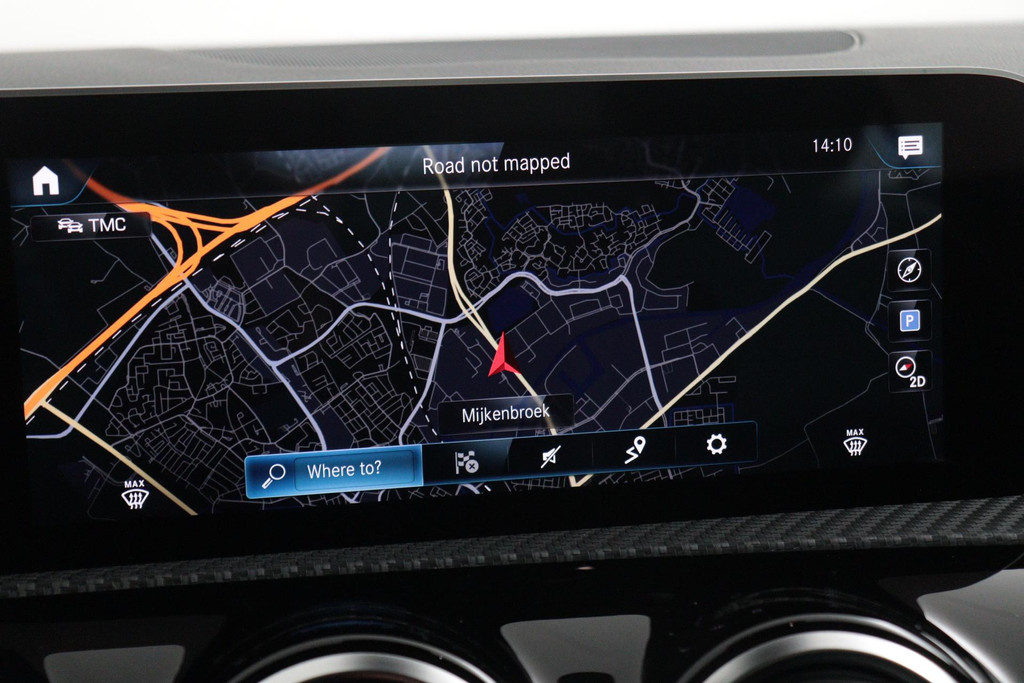 
Benz CLA-Klasse 180 Business Solution Automaat (NAVIGATIE, CAMERA, PDC, 1e EIGENAAR, GOED ONDERHOUDEN) vol									