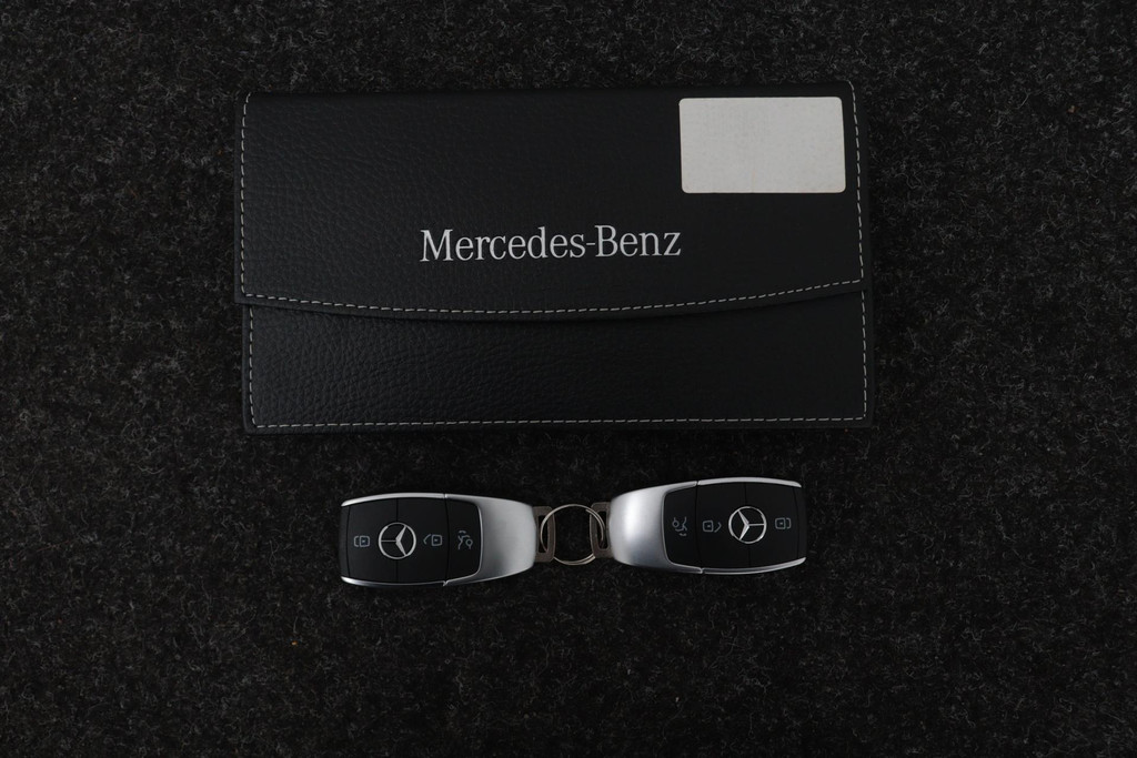 
Benz CLA-Klasse 180 Business Solution Automaat (NAVIGATIE, CAMERA, PDC, 1e EIGENAAR, GOED ONDERHOUDEN) vol									