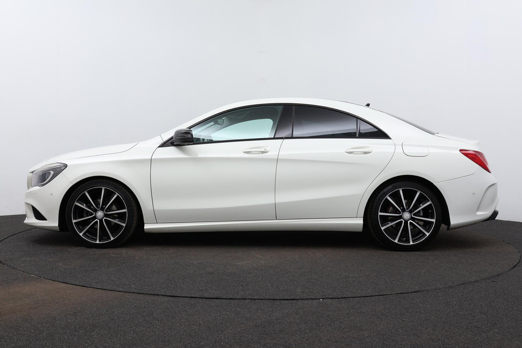 
Benz CLA-Klasse 180 Blue Lease Edition(NL-Auto, Navi, Airco, Parkeersensoren V+A, Cruise Con, Etc) vol									