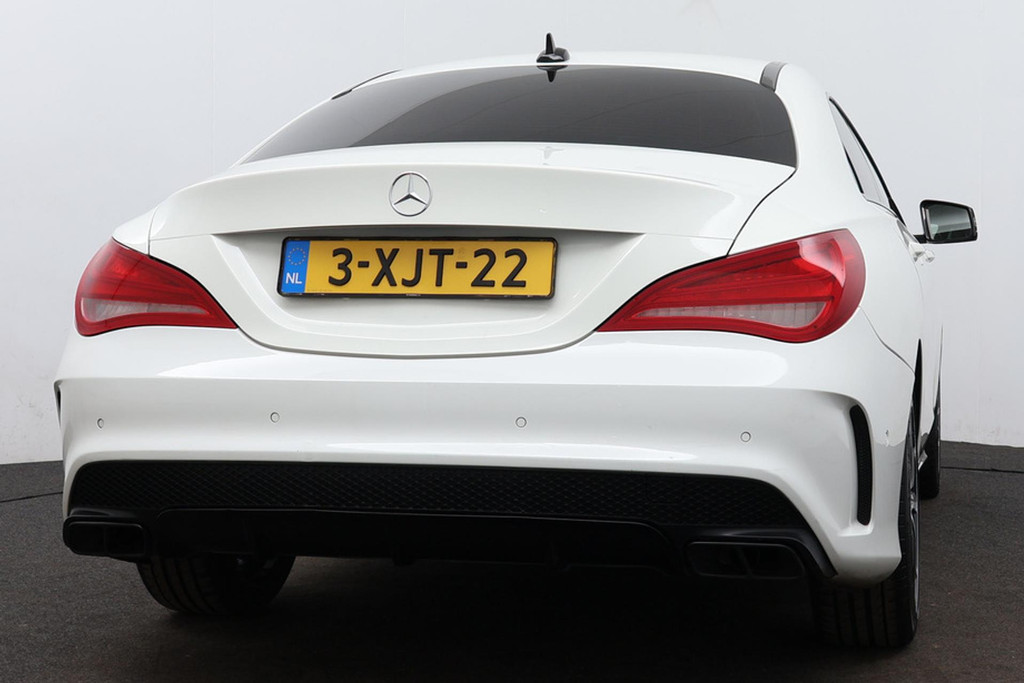 
Benz CLA-Klasse 180 Blue Lease Edition(NL-Auto, Navi, Airco, Parkeersensoren V+A, Cruise Con, Etc) vol									