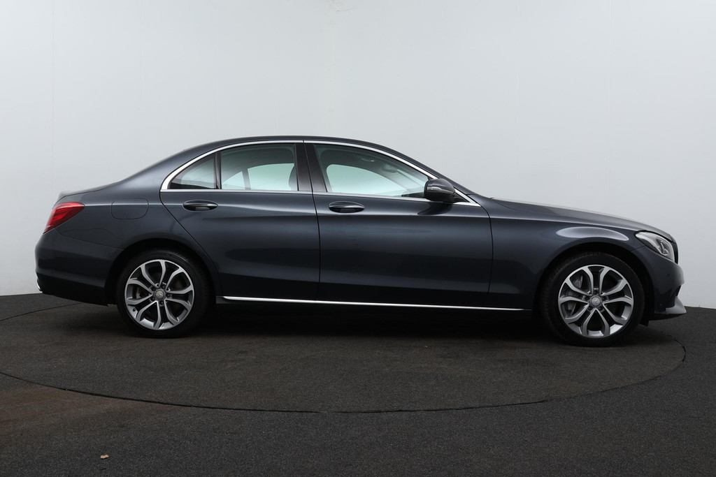 
Benz C-Klasse 350 e Lease Edition(NL-auto, Goed OnderH, Navi, Camera, StoelV, PDC V+A, Etc) vol									