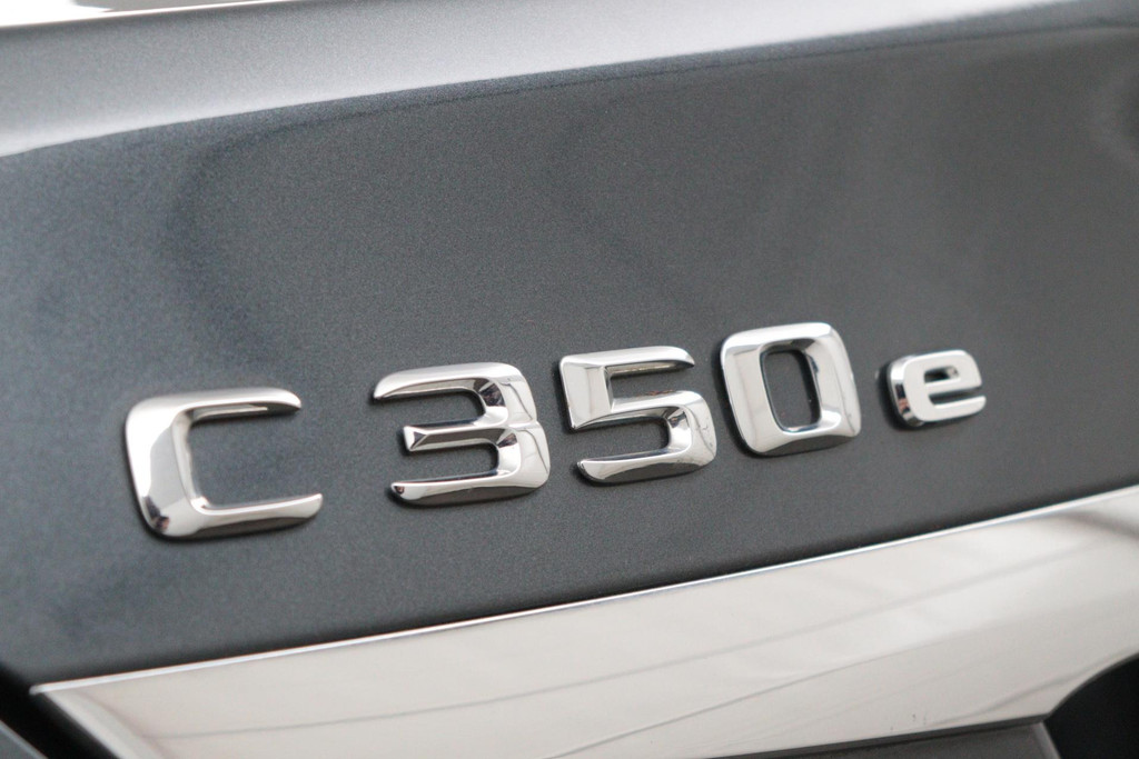 
Benz C-Klasse 350 e Lease Edition(NL-auto, Goed OnderH, Navi, Camera, StoelV, PDC V+A, Etc) vol									
