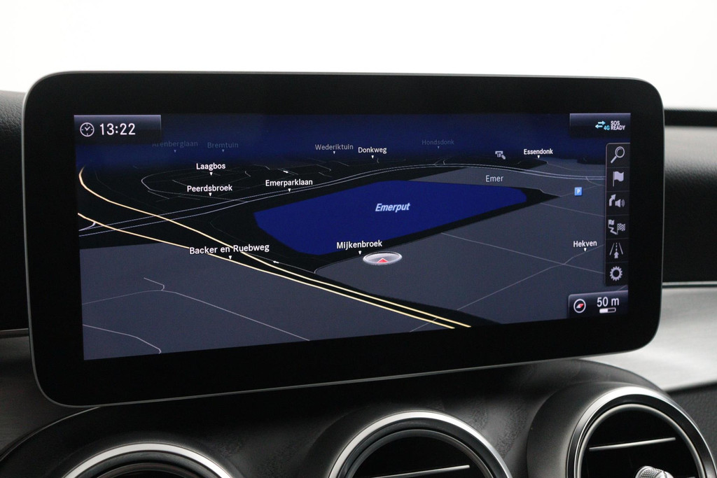 
Benz C-Klasse 180 Solution AMG (GROOT-SCHERM, DIGITALE COCKPIT, STOELVERWARMING, CAMERA, 1e EIG, GOED ONDERHOUDEN) vol									