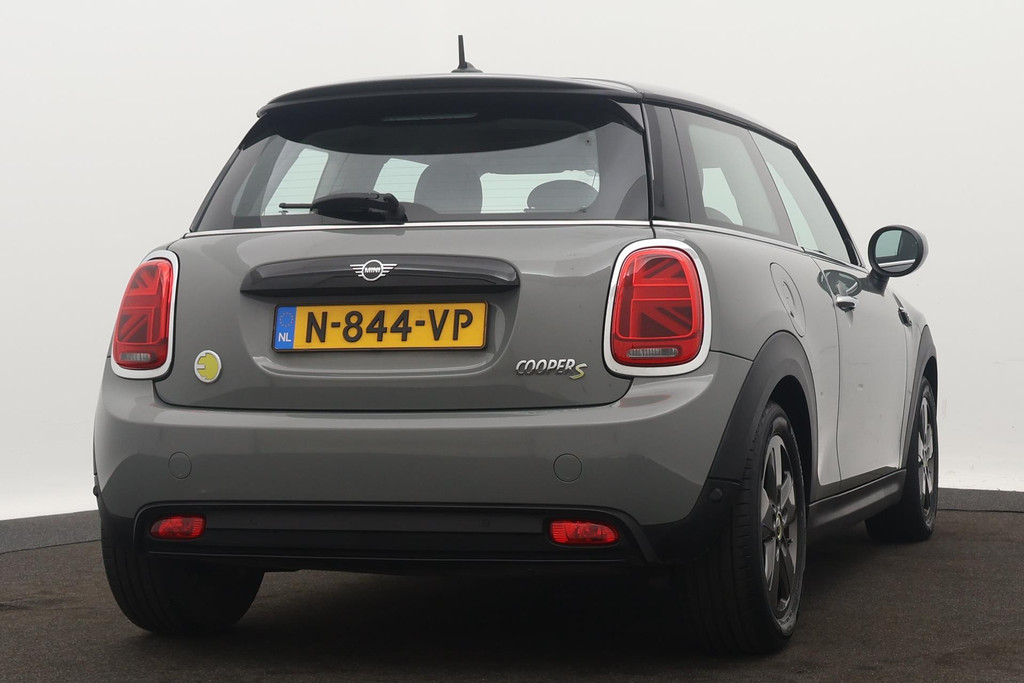 
MINI Mini Electric Essential 33 kWh AANBIEDING!!! (1e Eig, NL-auto, Dealer OnderH, Navi, Carplay, PDC, Cruise Con, Etc) vol									