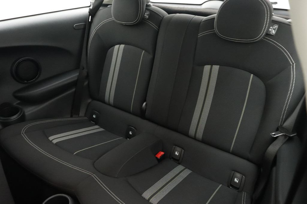 
MINI Mini Electric Essential 33 kWh AANBIEDING!!! (1e Eig, NL-auto, Dealer OnderH, Navi, Carplay, PDC, Cruise Con, Etc) vol									