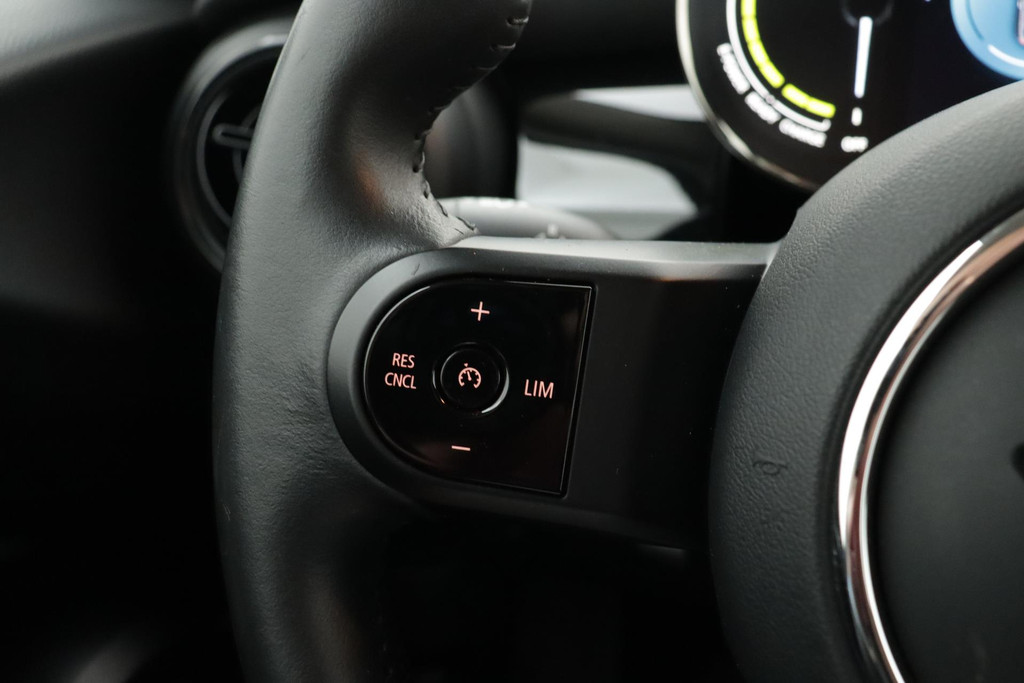 
MINI Mini Electric Essential 33 kWh AANBIEDING!!! (1e Eig, NL-auto, Dealer OnderH, Navi, Carplay, PDC, Cruise Con, Etc) vol									