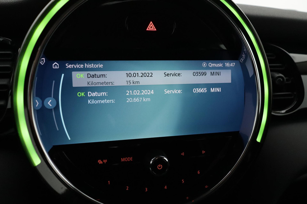 
MINI Mini Electric Essential 33 kWh AANBIEDING!!! (1e Eig, NL-auto, Dealer OnderH, Navi, Carplay, PDC, Cruise Con, Etc) vol									