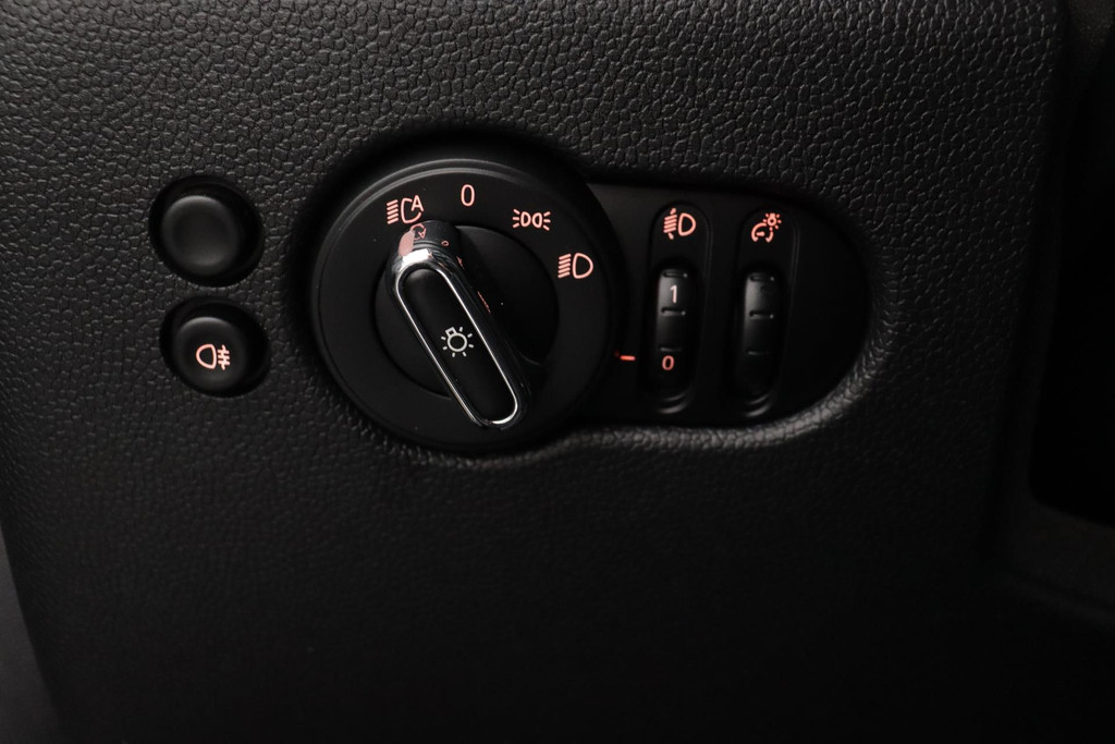 
MINI Mini Electric Essential 33 kWh AANBIEDING!!! (1e Eig, NL-auto, Dealer OnderH, Navi, Carplay, PDC, Cruise Con, Etc) vol									