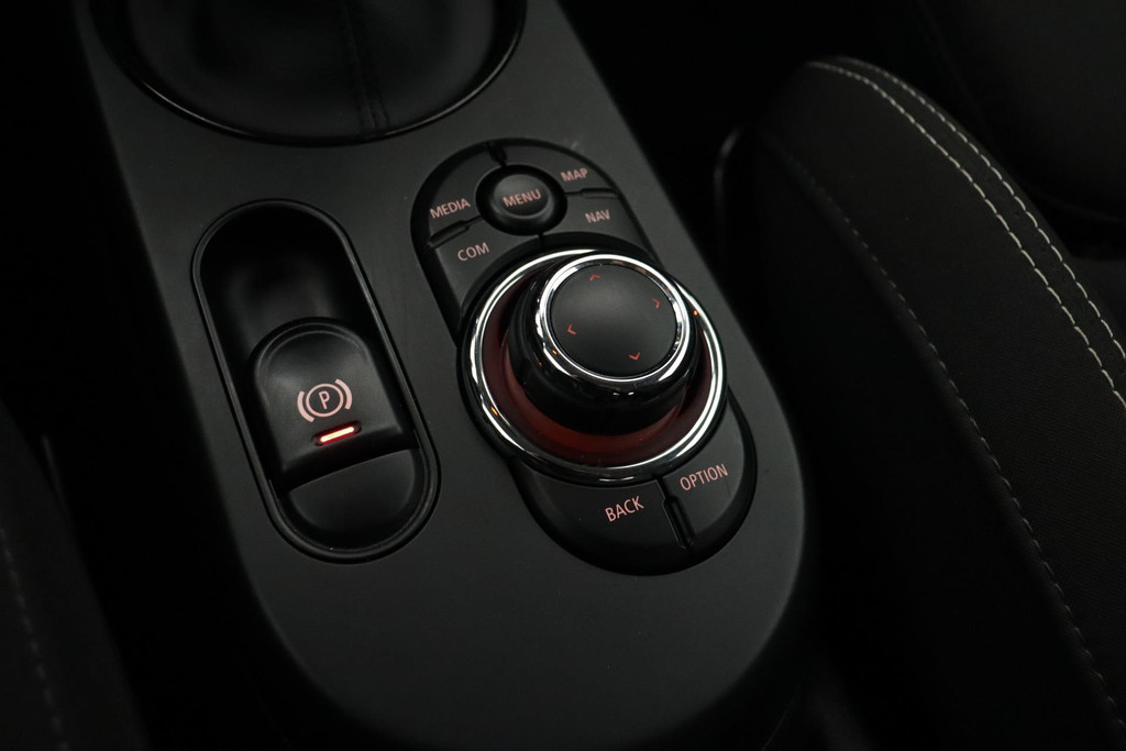 
MINI Mini Electric Essential 33 kWh AANBIEDING!!! (1e Eig, NL-auto, Dealer OnderH, Navi, Carplay, PDC, Cruise Con, Etc) vol									