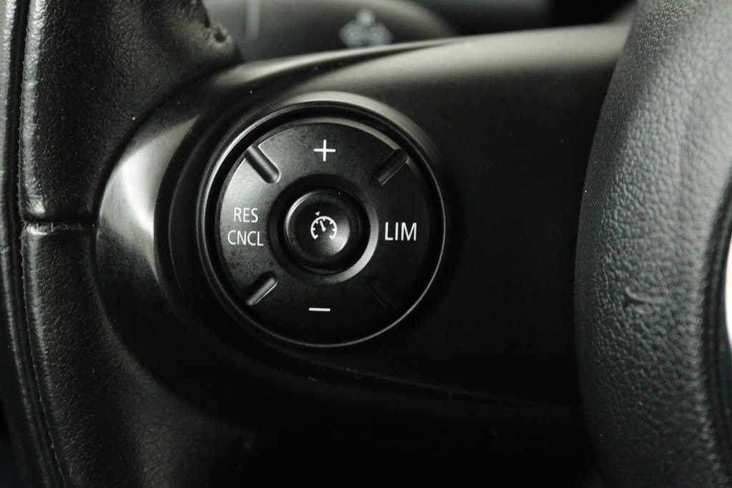 
MINI Mini 1.5 Cooper Edition Automaat (NAVIGATIE, CRUISE, MULTIMEDIA, LM VELGEN, NL AUTO) vol									