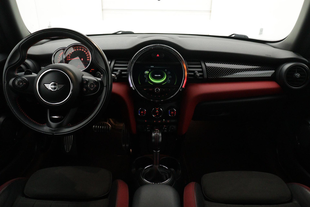 
MINI Mini John Cooper Works Racing Green (NL-auto, Goed OnderH, Navi Pro, JCW Stoelen, PDC, Etc) vol									