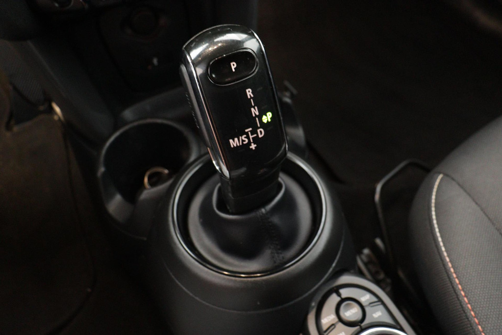 
MINI Mini 1.5 Cooper Salt Business (NL-auto, 1e Eig, Dealer onderhouden, Navigatie, Airco, Bluetooth, Cruise Con, Etc) vol									