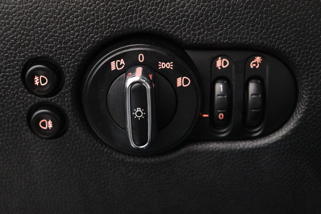 
MINI Mini 1.5 Cooper Salt Business (NL-auto, 1e Eig, Dealer onderhouden, Navigatie, Airco, Bluetooth, Cruise Con, Etc) vol									