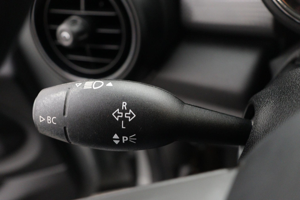 
MINI Mini 1.5 Cooper Salt Business (NL-auto, 1e Eig, Dealer onderhouden, Navigatie, Airco, Bluetooth, Cruise Con, Etc) vol									