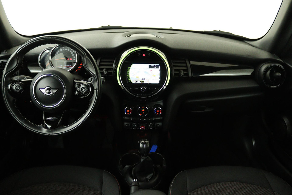 
MINI Mini 1.5 Cooper Pepper Business (PARKEERSENSOREN ACHTER, CRUISE CONTROL, BLUETOOTH, NAVIGATIE, NL-AUTO) vol									