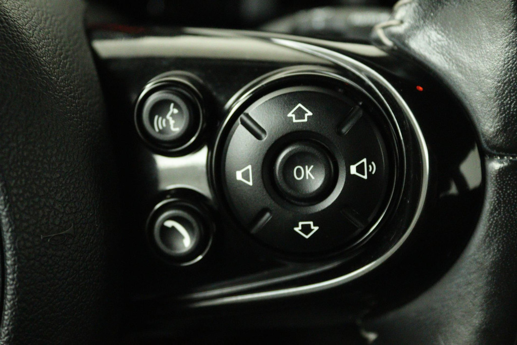 
MINI Mini 1.5 Cooper Pepper Business (PARKEERSENSOREN ACHTER, CRUISE CONTROL, BLUETOOTH, NAVIGATIE, NL-AUTO) vol									