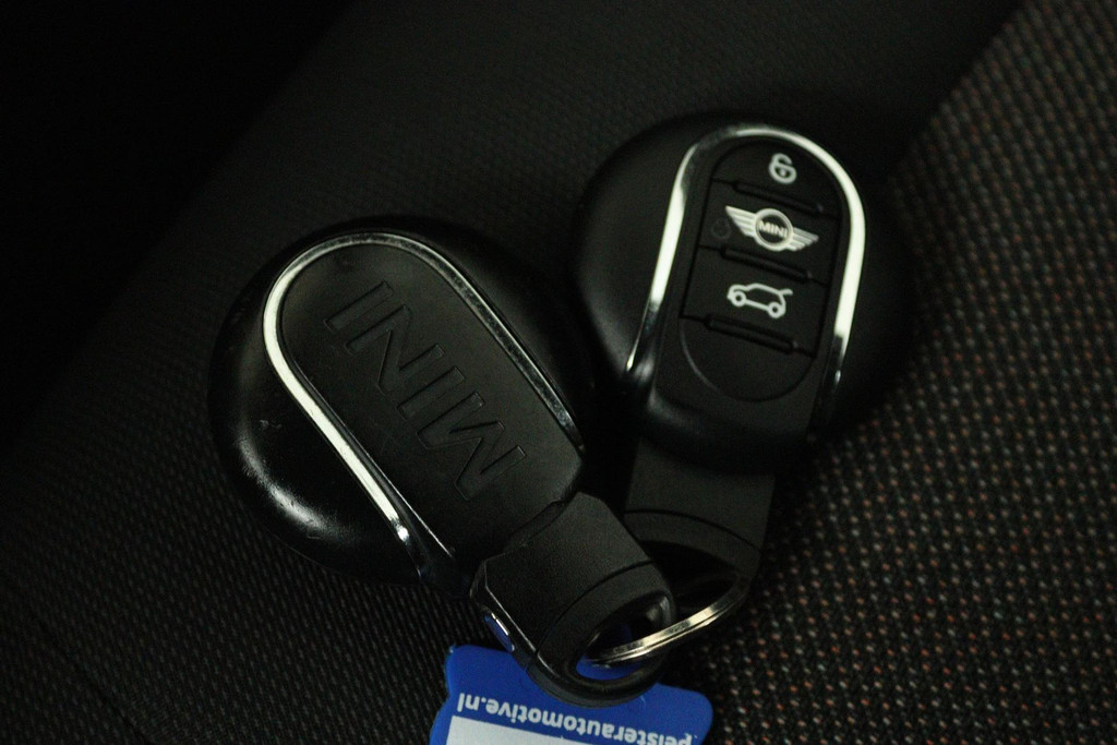 
MINI Mini 1.5 Cooper Pepper Business (PARKEERSENSOREN ACHTER, CRUISE CONTROL, BLUETOOTH, NAVIGATIE, NL-AUTO) vol									