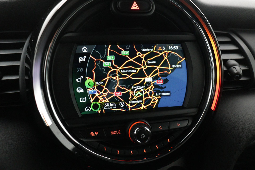 
MINI Mini 1.5 One Chili (1e eig, NL-auto, Dealer OnderH, Navi, Airco, PDC, Cruise Con, Etc) vol									