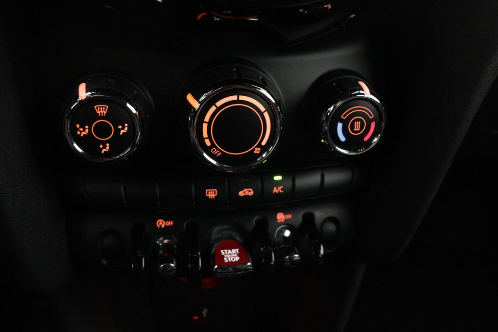 
MINI Mini 1.5 One Chili (1e eig, NL-auto, Dealer OnderH, Navi, Airco, PDC, Cruise Con, Etc) vol									