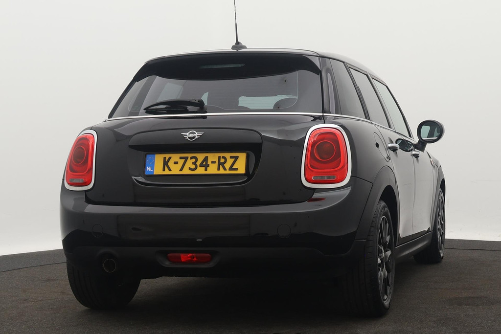
MINI Mini 1.5 One Chili (1e eig, NL-auto, Dealer OnderH, Navi, Airco, PDC, Cruise Con, Etc) vol									