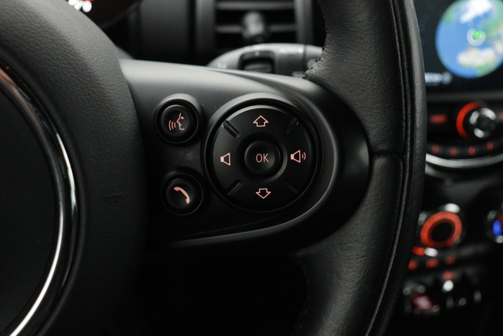 
MINI Mini 1.5 One Chili (1e eig, NL-auto, Dealer OnderH, Navi, Airco, PDC, Cruise Con, Etc) vol									