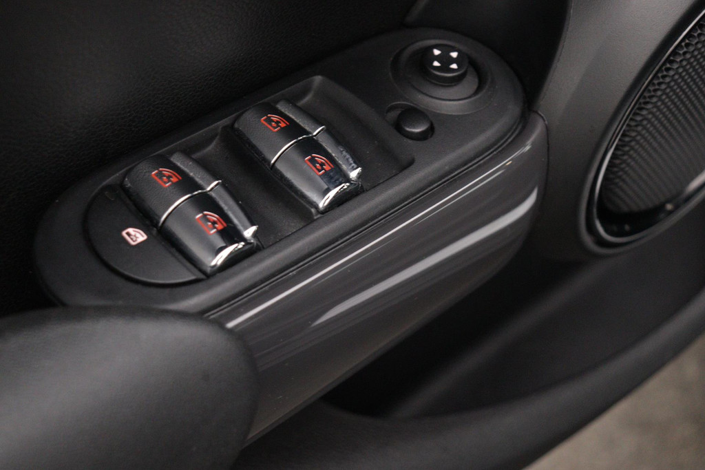 
MINI Mini 1.5 One Chili (1e eig, NL-auto, Dealer OnderH, Navi, Airco, PDC, Cruise Con, Etc) vol									