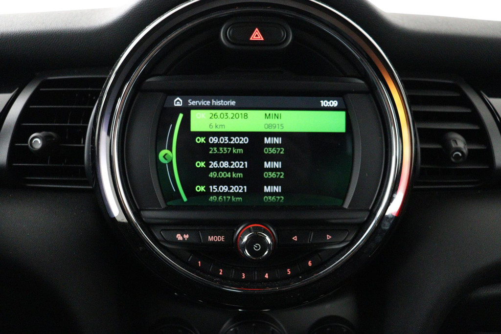 
MINI Mini 1.5 One Pepper Automaat (NL auto, Dealer onderh, Navi, Climaat controle, Cruise Control, Etc) vol									