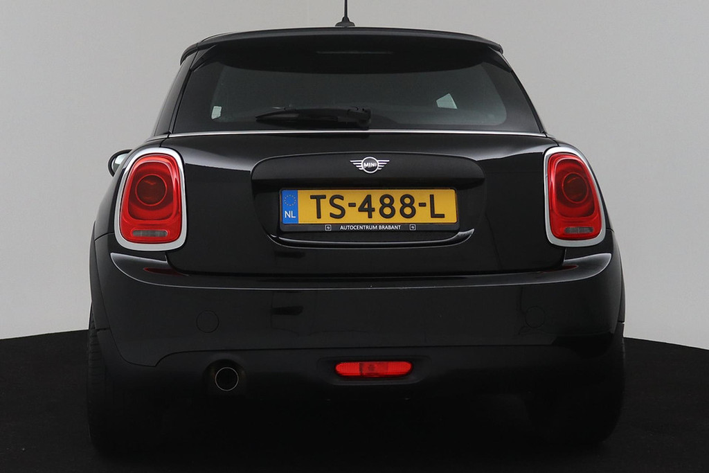 
MINI Mini 1.5 One Pepper Automaat (NL auto, Dealer onderh, Navi, Climaat controle, Cruise Control, Etc) vol									