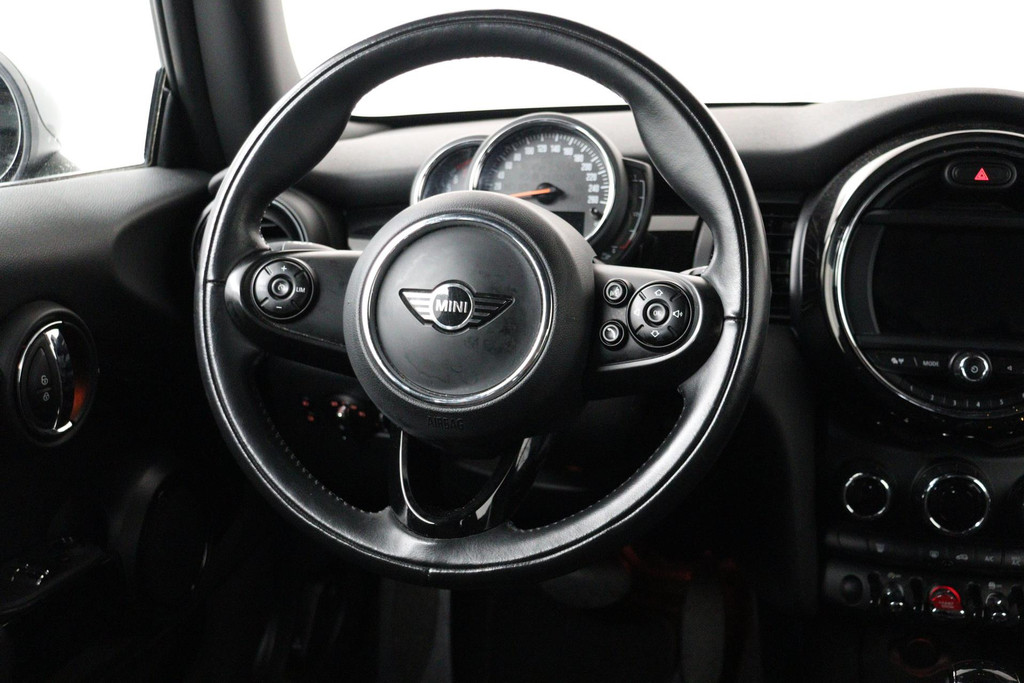 
MINI Mini 1.5 One Pepper Automaat (NL auto, Dealer onderh, Navi, Climaat controle, Cruise Control, Etc) vol									