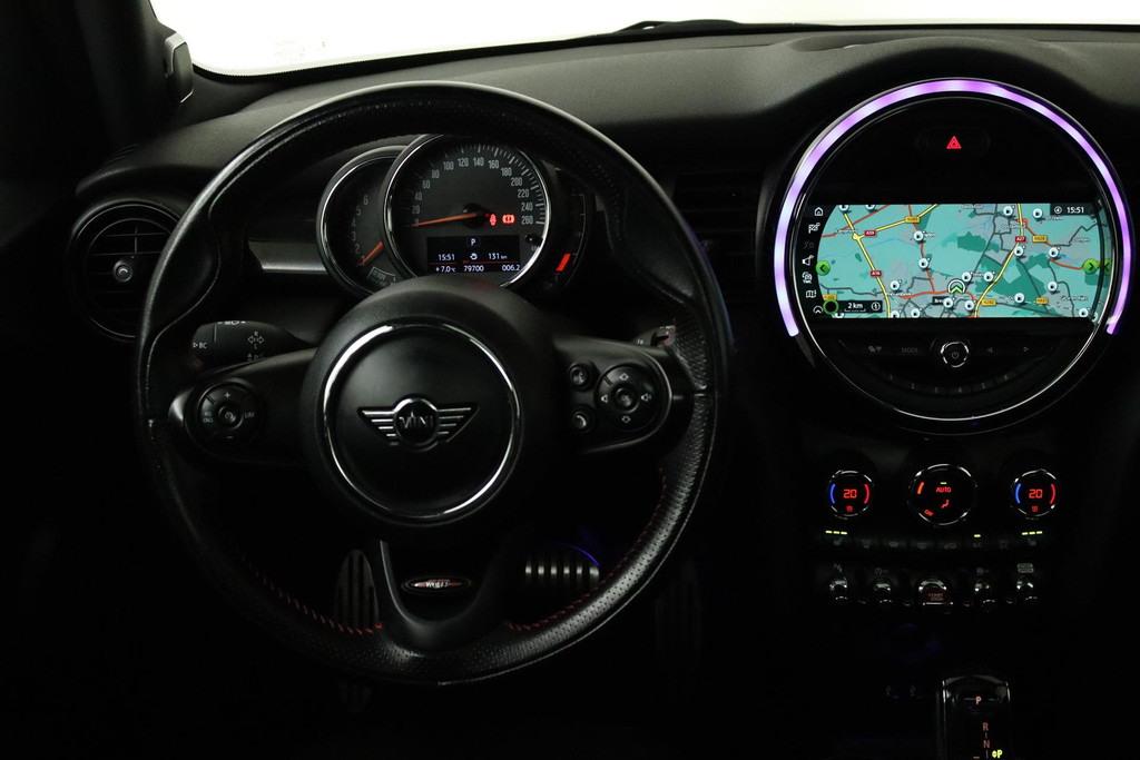 
MINI Mini 2.0 Cooper S Automaat (PANORAMADAK, HARMAN & KARDON, NAVIGATIE, PARKEERSENSOREN, STOELVERWARMING, NL-AUTO) vol									