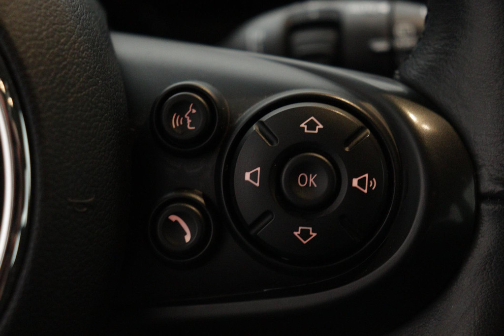 
MINI Clubman 1.5 One Business Automaat (NAVIGATIE, CLIMA, CRUISE, PARKEERSENSOREN, DEALER ONDERHOUDEN) vol									