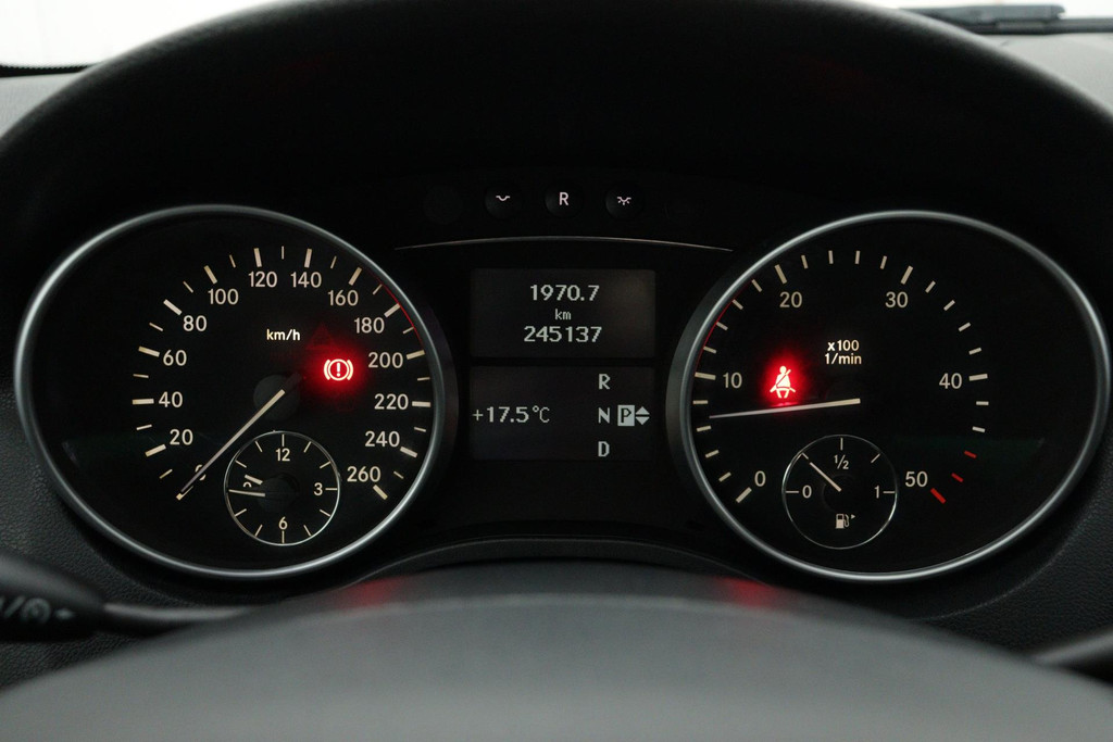 
Benz M-Klasse 320 CDI(PANO, Goed OnderH, TRAIL BAND, TrekH, LEDER, Elektr stoel, ETC) vol									