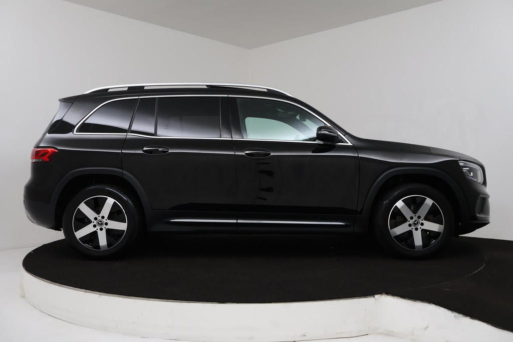 
Benz GLB 200 Business Solution Luxury (PANORAMADAK, SFEERVERLICHTING, STOELVERARMING, CAMERA, GOED ONDERHOUDEN) vol									