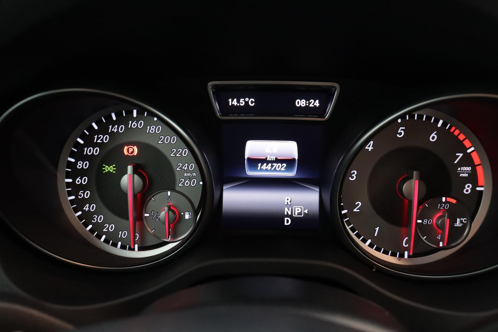 
Benz GLA 200 Prestige(Dealer OnderH, Automaat, Navi Groot, StoelV, Sportzetels, Climate Control, PDC V+A, Etc) vol									