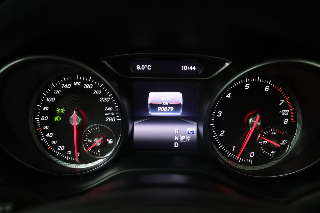 
Benz GLA 250 Premium Plus (PANORAMADAK, NAVIGATIE, CLIMA, CAMERA, LED, LEDER, STOELVERWARMING, GOED ONDERHOUDEN) vol									