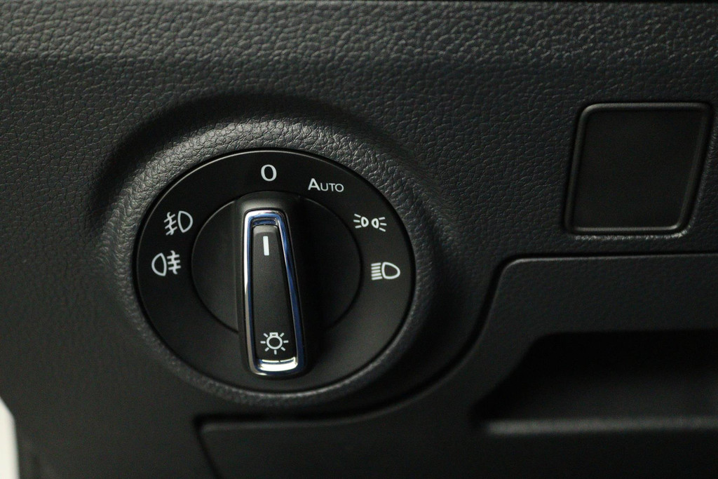 
SEAT Ibiza 1.5 TSI EVO FR Business Intense (PANORAMADAK, CARPLAY, 150PK, CLIMA, LED, GOED ONDERHOUDEN) vol									